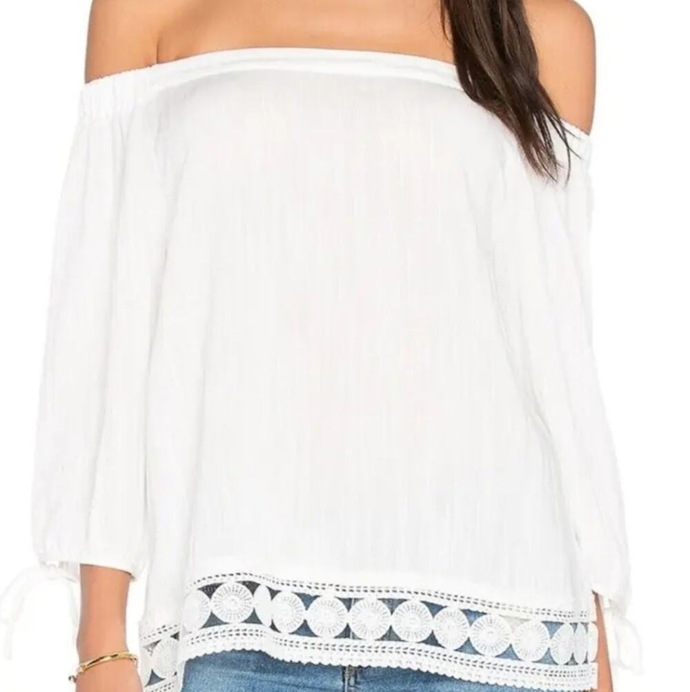 Greylin Arnette White Medium Boho Off the Shoulder Crochet Blouse